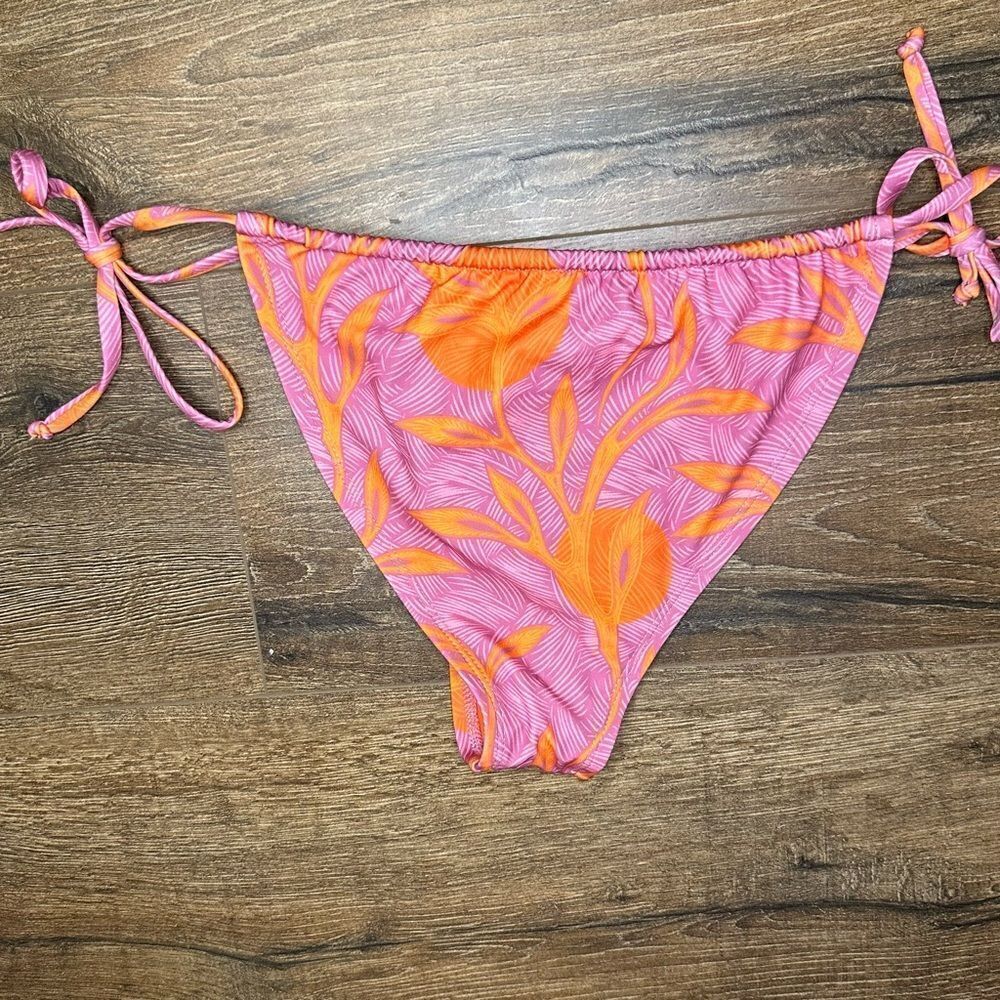NWOT Liberty & Justice The Miata Bikini Top and Bottom in Grotto Pink Sz S - Picture 16 of 16